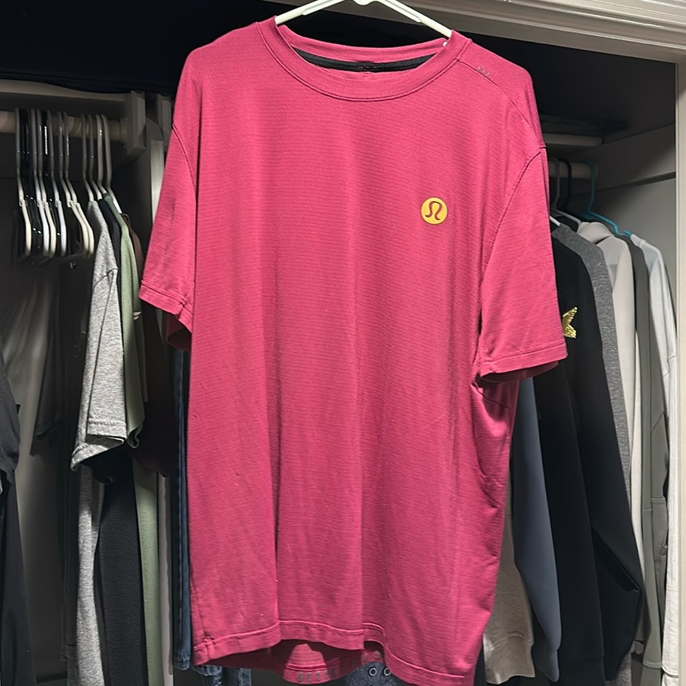 COPY - Lululemon shirt